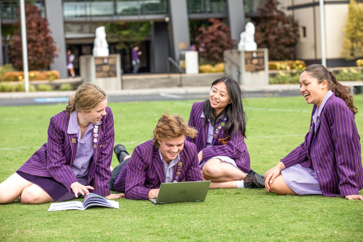 Bảng học phí ước tính tại Wesley College Úc