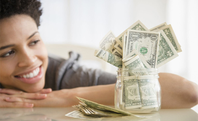 Biểu đồ tài chính và đồng tiền, thể hiện chiến lược đầu tư chứng khoán và chứng chỉ quỹ hiệu quả để phát triển tài sản