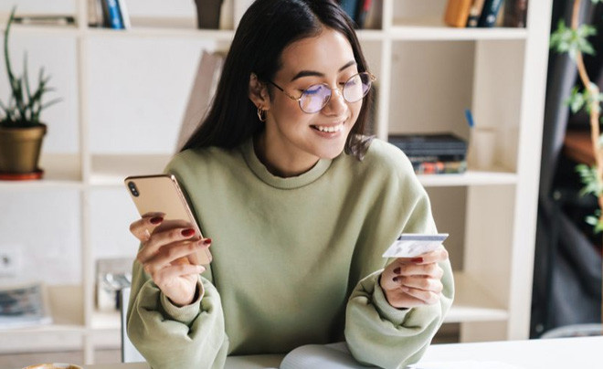 Đảm bảo bằng sổ tiết kiệm giúp dễ dàng sở hữu thẻ tín dụng