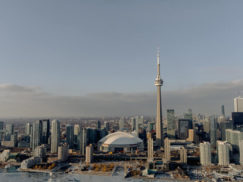 Gia đình hạnh phúc tại Canada, biểu tượng của sự thành công khi định cư