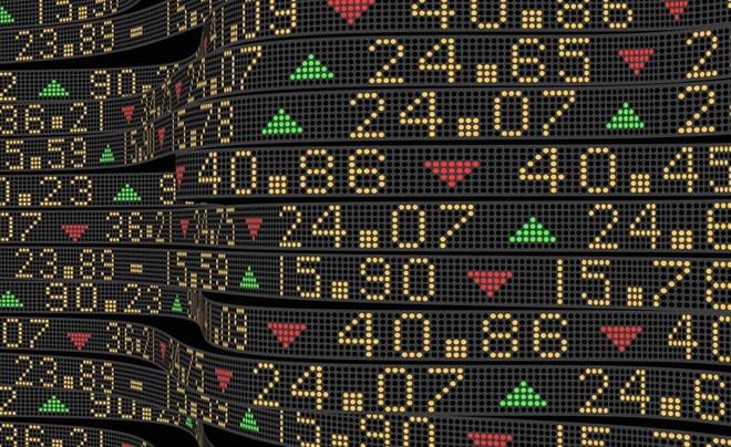 Giao diện phần mềm phân tích tài chính hiển thị các thông số liên quan đến mô hình Black-Scholes trong việc định giá các hợp đồng phái sinh