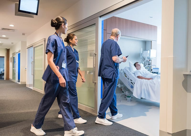 Hệ thống y tế và chăm sóc sức khỏe hàng đầu của **Hợp Chủng Quốc Hoa Kỳ**