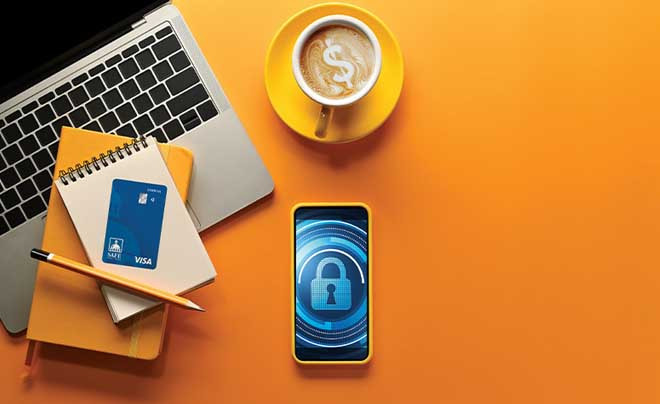 Lợi ích và rủi ro của thẻ tín dụng