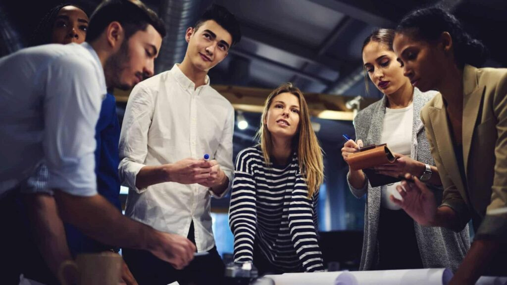 Người lao động quốc tế đạt được thành công khi định cư Phần Lan diện chuyên gia tay nghề cao.