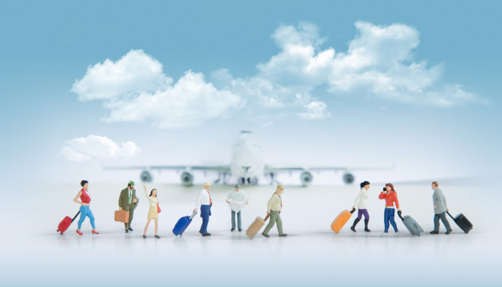 Những lợi ích và rủi ro của di trú đối với người Việt khi định cư nước ngoài