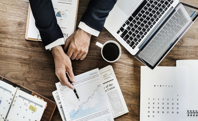 Phương pháp phân tích thông tin trong hoạt động đầu cơ