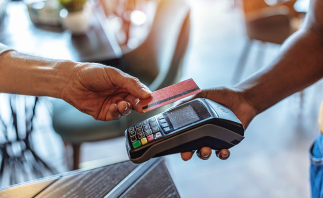 Thẻ tín dụng mang lại tiện ích chi tiêu và nhiều ưu đãi hấp dẫn