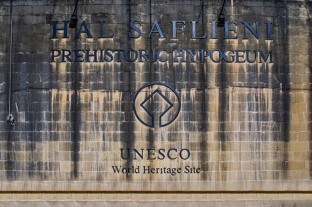 Cảnh quan kiến trúc lịch sử đặc trưng tại thủ đô Valletta, Malta.