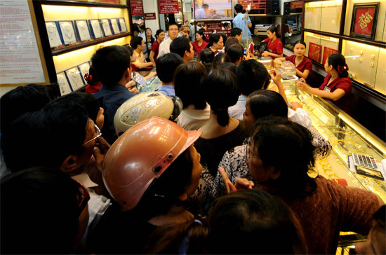 Diễn biến giá vàng tại Việt Nam năm 2010 với đỉnh cao 2009