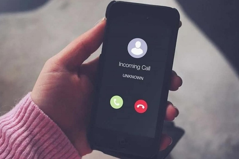 Điện thoại hiển thị cuộc gọi từ đầu số +234 đáng ngờ