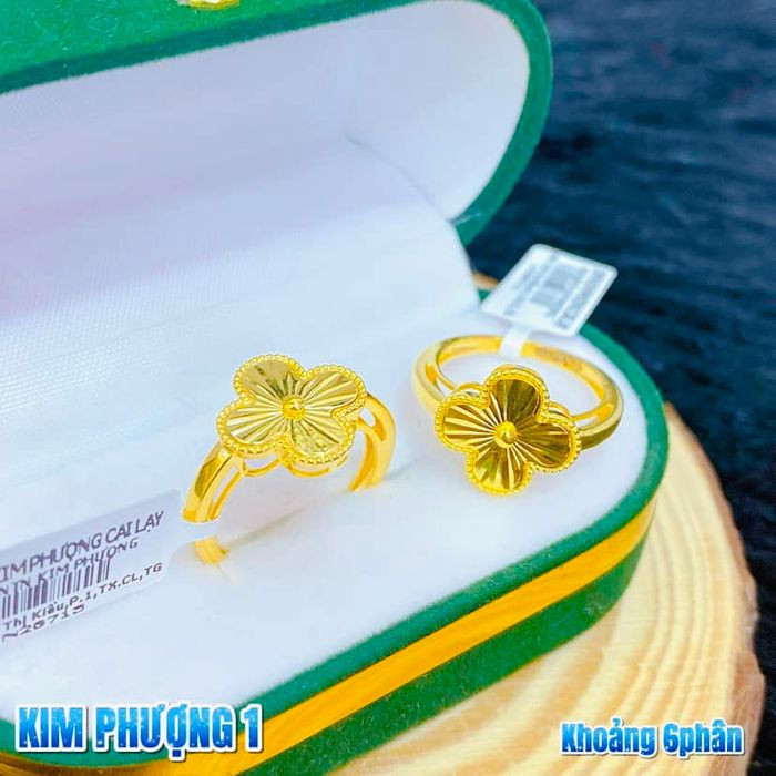 Không gian trưng bày của Tiệm Vàng Kim Phượng Cai Lậy