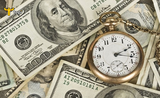 Màn hình máy tính hiển thị biểu đồ tỷ giá hối đoái USD/VND, minh họa công thức và cách tính toán khi xác định 100 ngàn đô la Mỹ bằng bao nhiêu tiền Việt Nam.