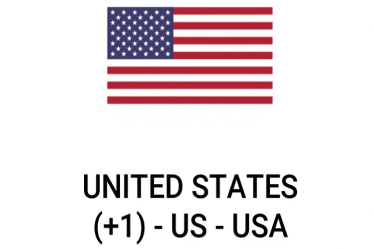 Người dùng đang thao tác trên điện thoại để thực hiện cuộc gọi quốc tế đến Hoa Kỳ, minh họa cách liên lạc số điện thoại Mỹ từ nước ngoài.