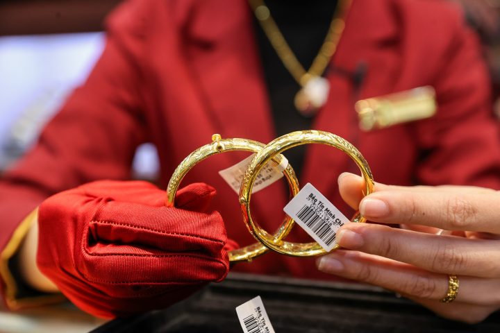 Thị trường vàng toàn cầu và yếu tố tác động đến giá vàng ngày 15/2/2025