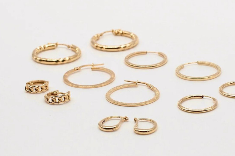 Trang sức vàng 610 tinh xảo, thể hiện vẻ đẹp của hợp kim vàng