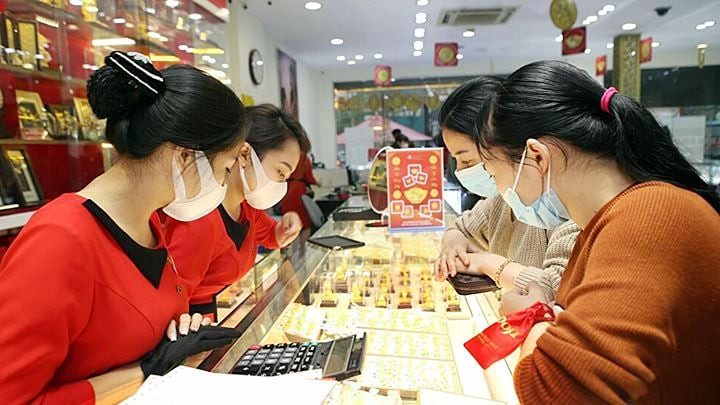 Giá vàng 2022 bao nhiêu 1 chỉ trên bảng giá tổng hợp các loại vàng