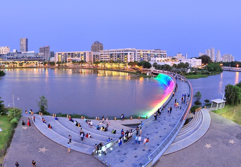 Hình ảnh tiêu biểu về sự phát triển của khu đô thị Phú Mỹ Hưng