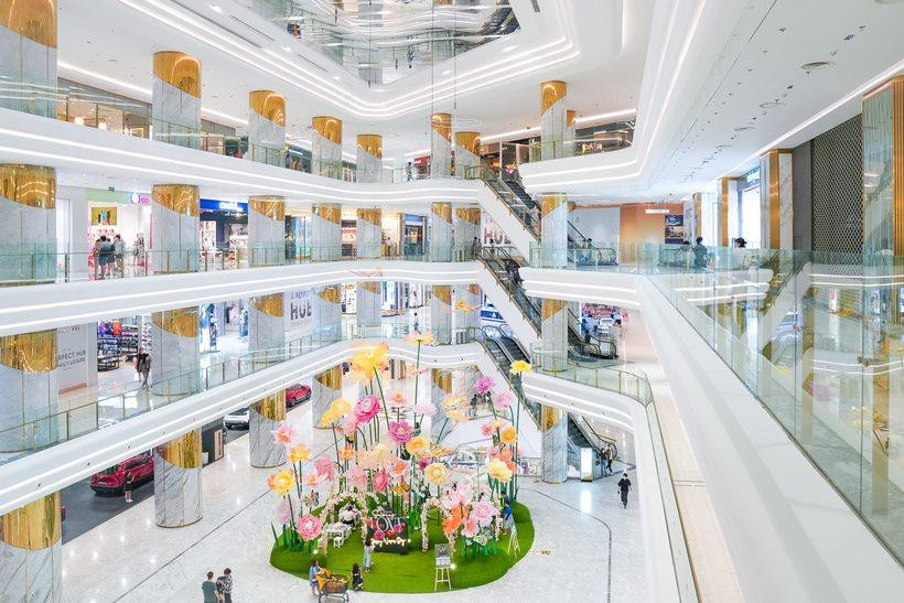Không gian sảnh được trang trí ấn tượng tại Thiso Mall