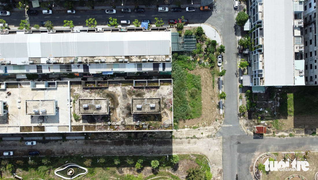 Người dân mua nhà tại khu biệt thự Thanh Bình thuộc dự án Đa Phước, đang đối mặt với nhiều vướng mắc pháp lý và cuộc sống "ở chui".