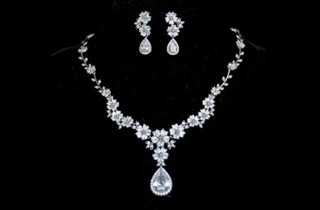 Trang sức dây chuyền bạch kim 950 với thiết kế tinh xảo