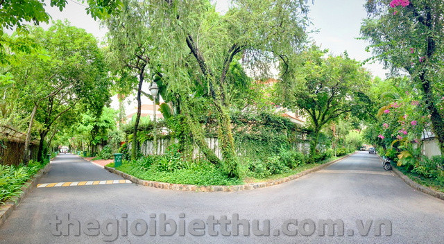 Hình ảnh ngoại cảnh sang trọng của một căn biệt thự