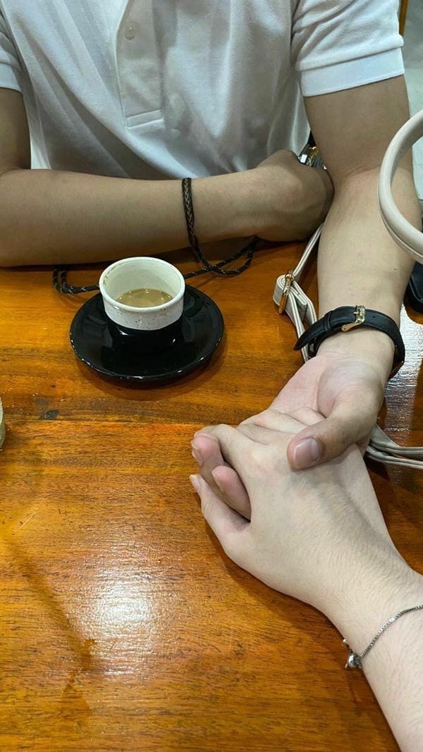 ảnh nắm tay người yêu 19