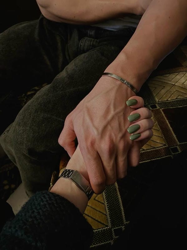 ảnh nắm tay người yêu 28