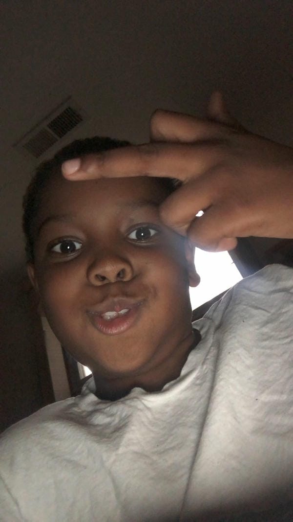 ảnh ngón giữa 17