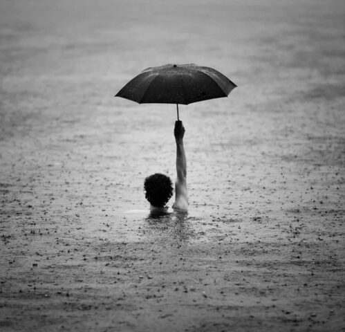 104+ Avatar đen trắng buồn cho ngày nhiều suy tư