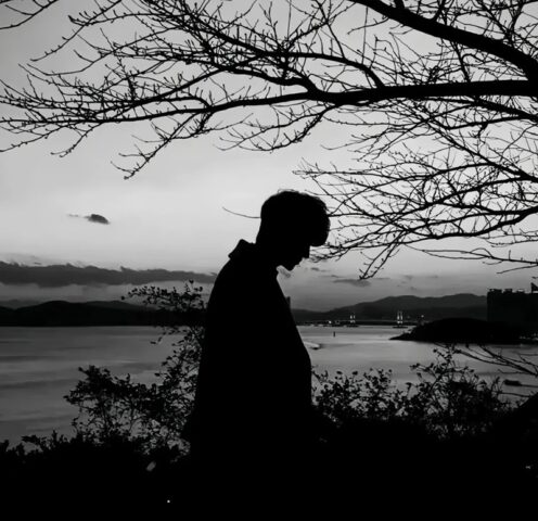 104+ Avatar đen trắng buồn cho ngày nhiều suy tư