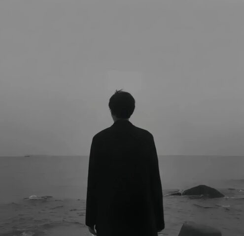 104+ Avatar đen trắng buồn cho ngày nhiều suy tư