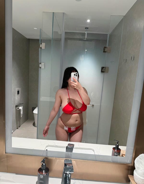 gái xinh mặc bikini 8