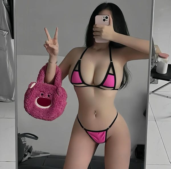 gái xinh mặc pinky 21