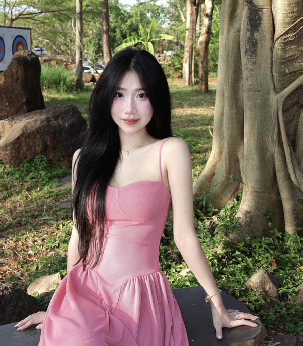 gái xinh mặc pinky 40