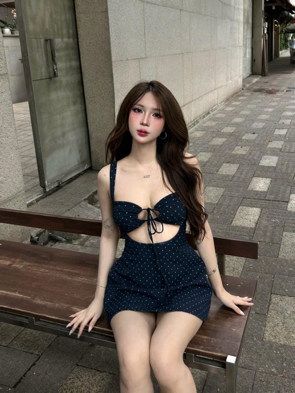 gái xinh mặc váy ngắn 7