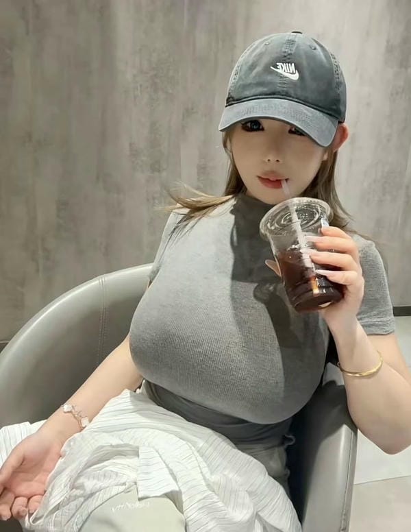 gái xinh ngực to 19