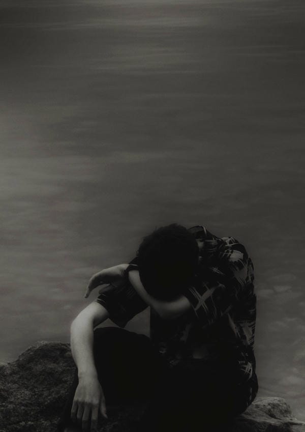 hình ảnh con trai buồn cô đơn 1