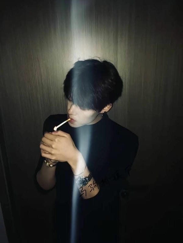 hình ảnh con trai buồn cô đơn 19