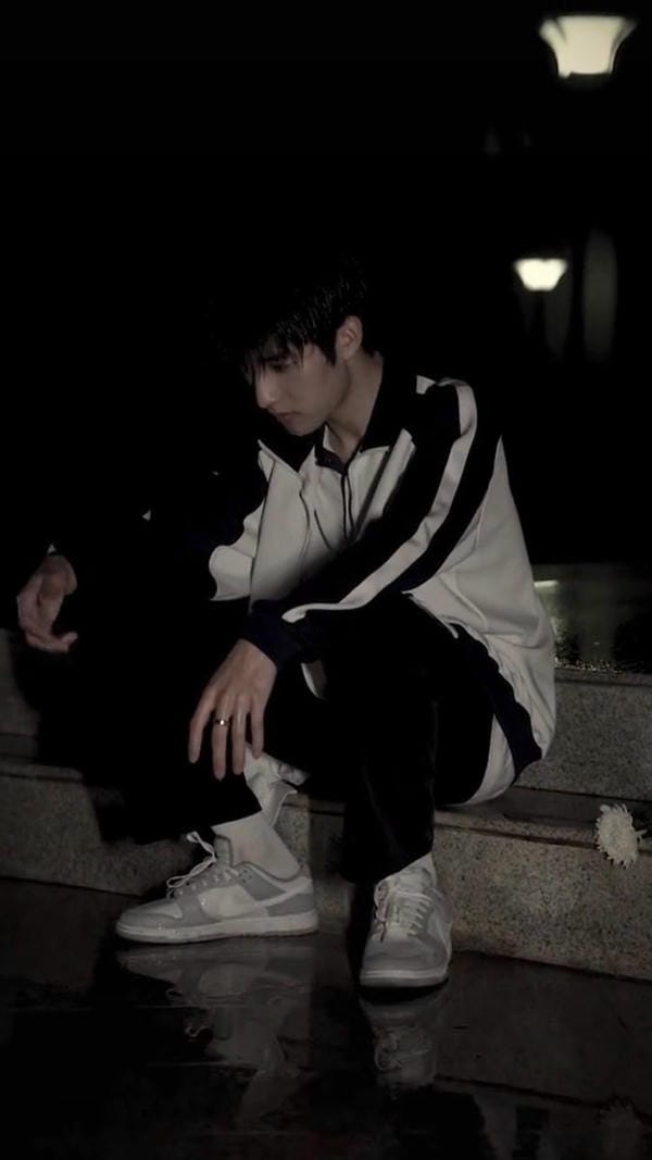 hình ảnh con trai buồn cô đơn 23