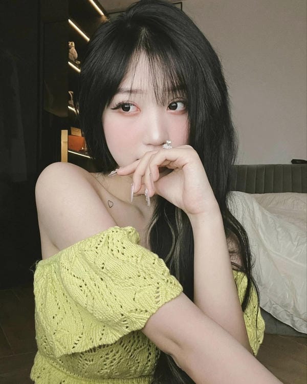 hình ảnh gái xinh che mặt 1