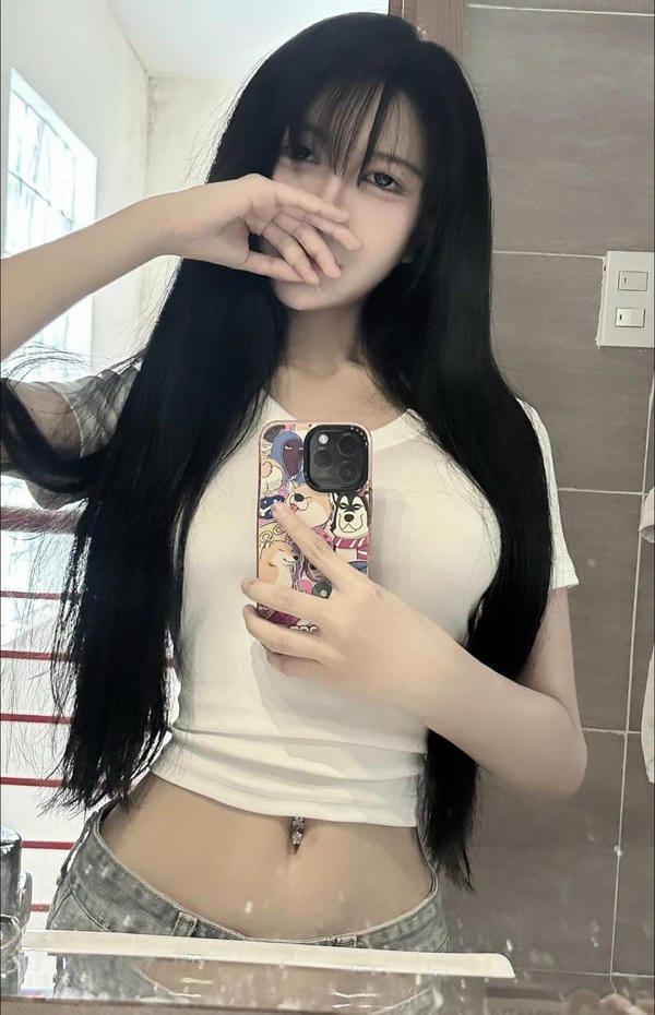 hình ảnh gái xinh che mặt 11