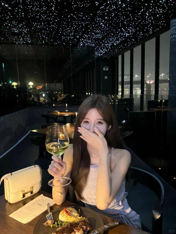 hình ảnh gái xinh che mặt 25