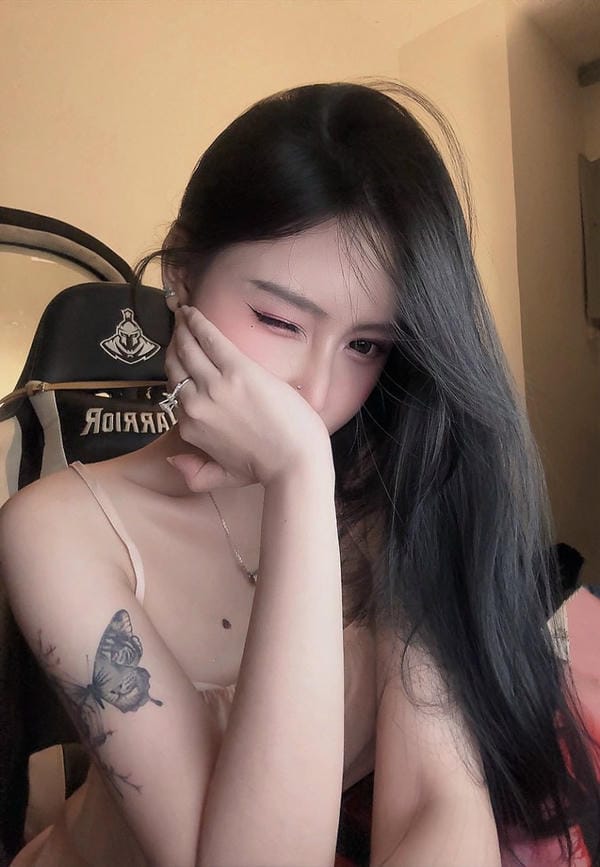 hình ảnh gái xinh che mặt 35